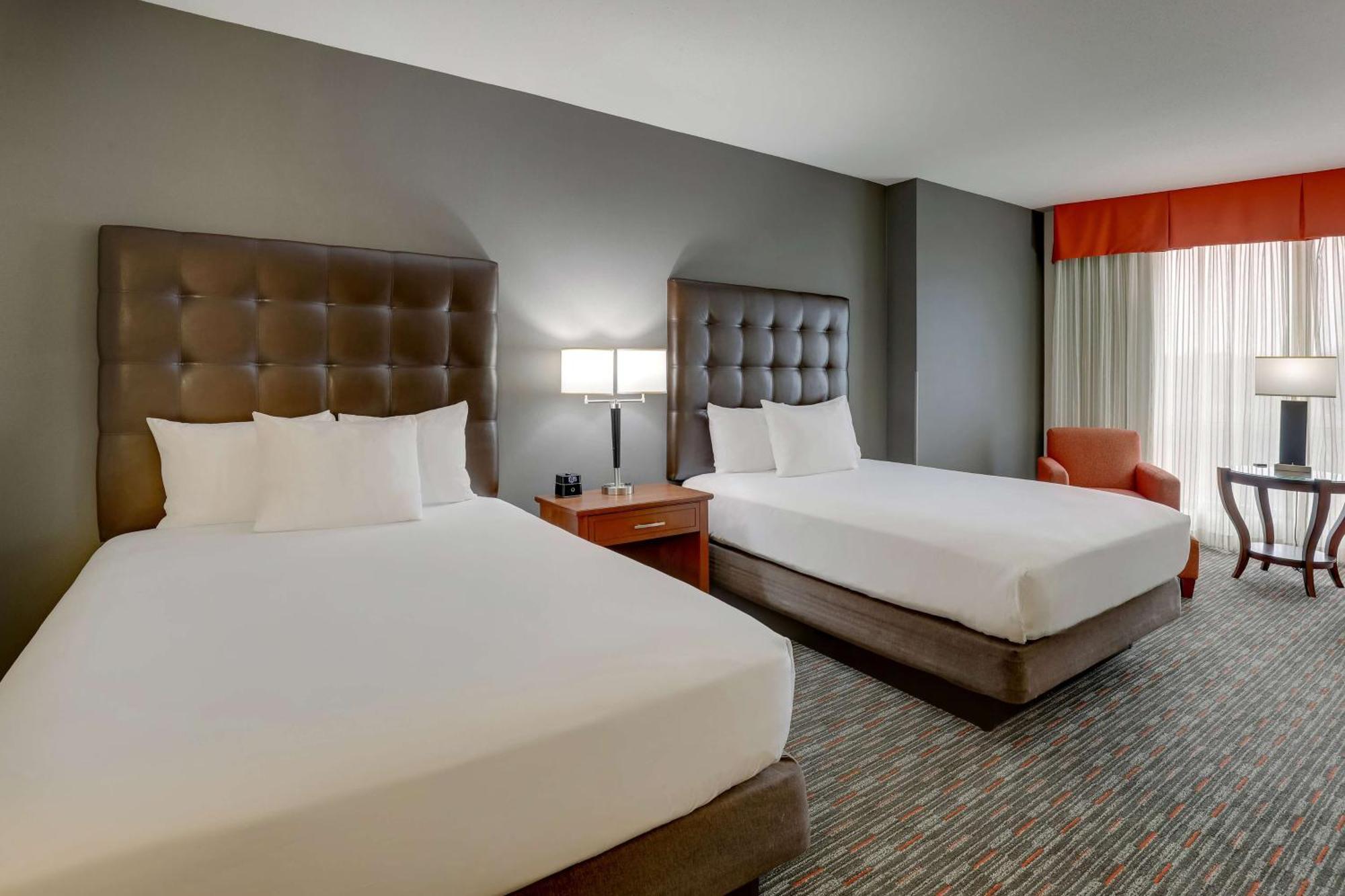 Drury Inn & Suites Charlotte Arrowood Luaran gambar