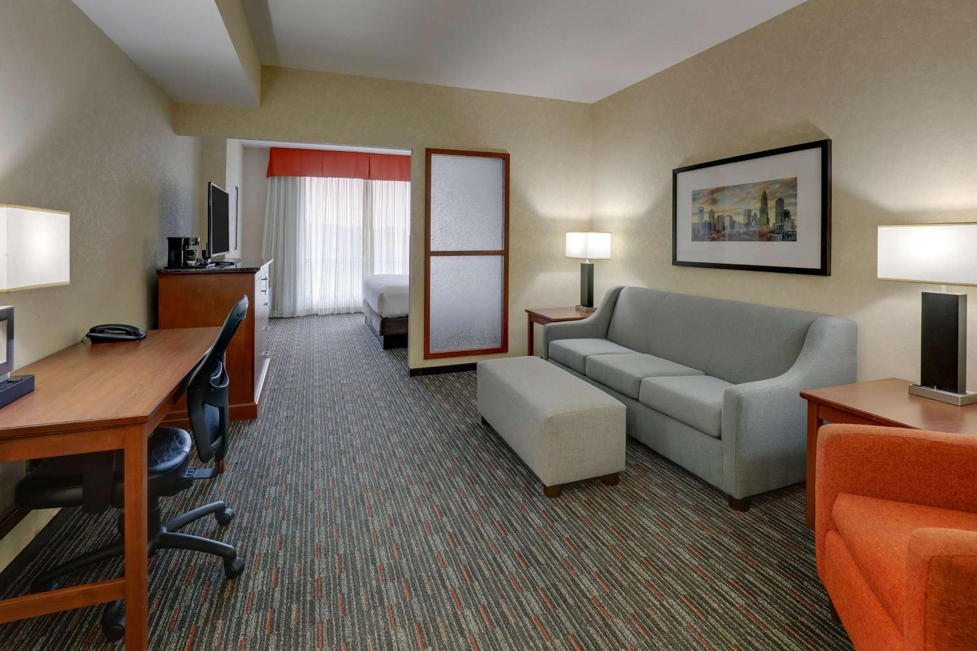 Drury Inn & Suites Charlotte Arrowood Luaran gambar