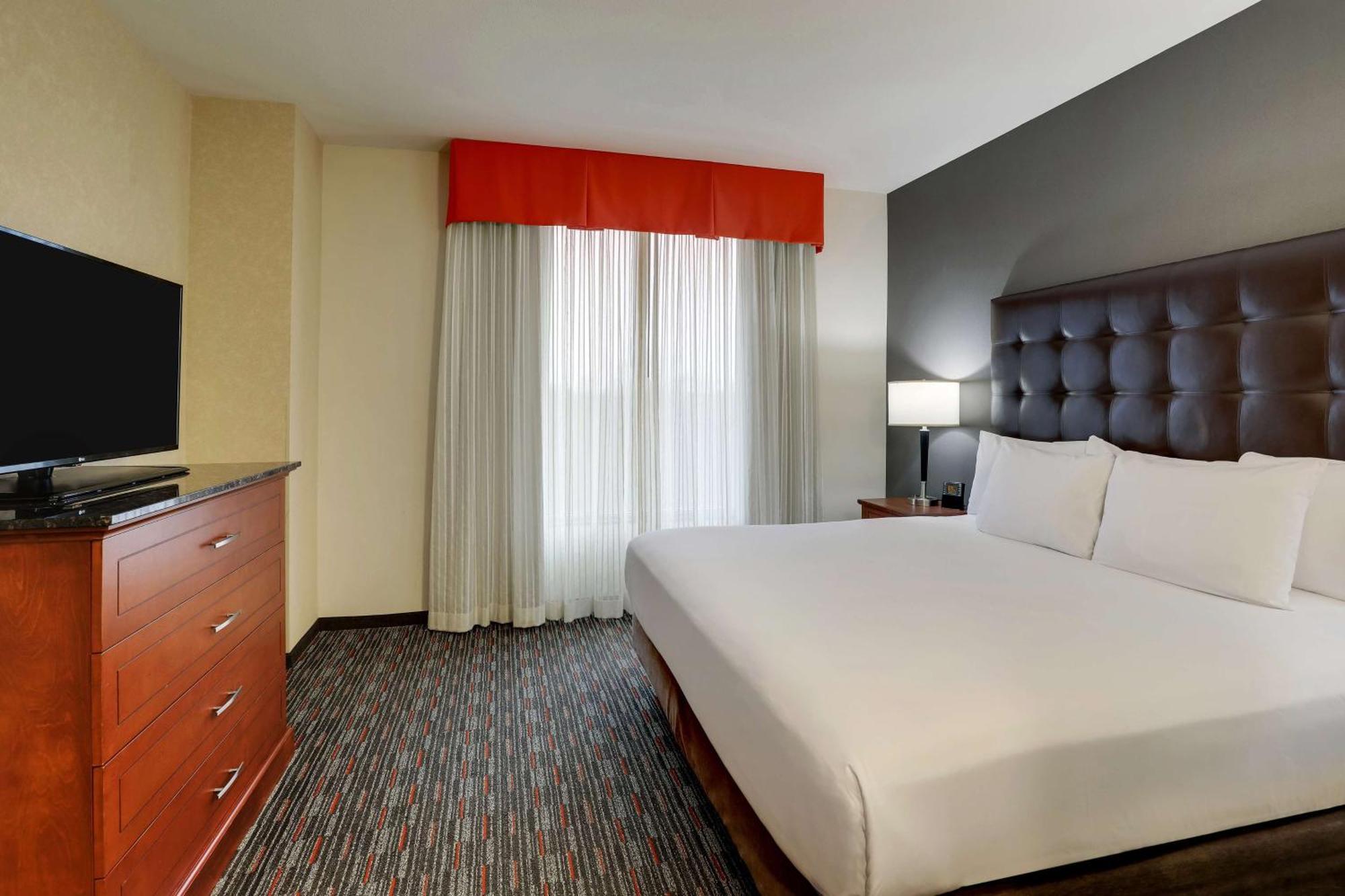 Drury Inn & Suites Charlotte Arrowood Luaran gambar