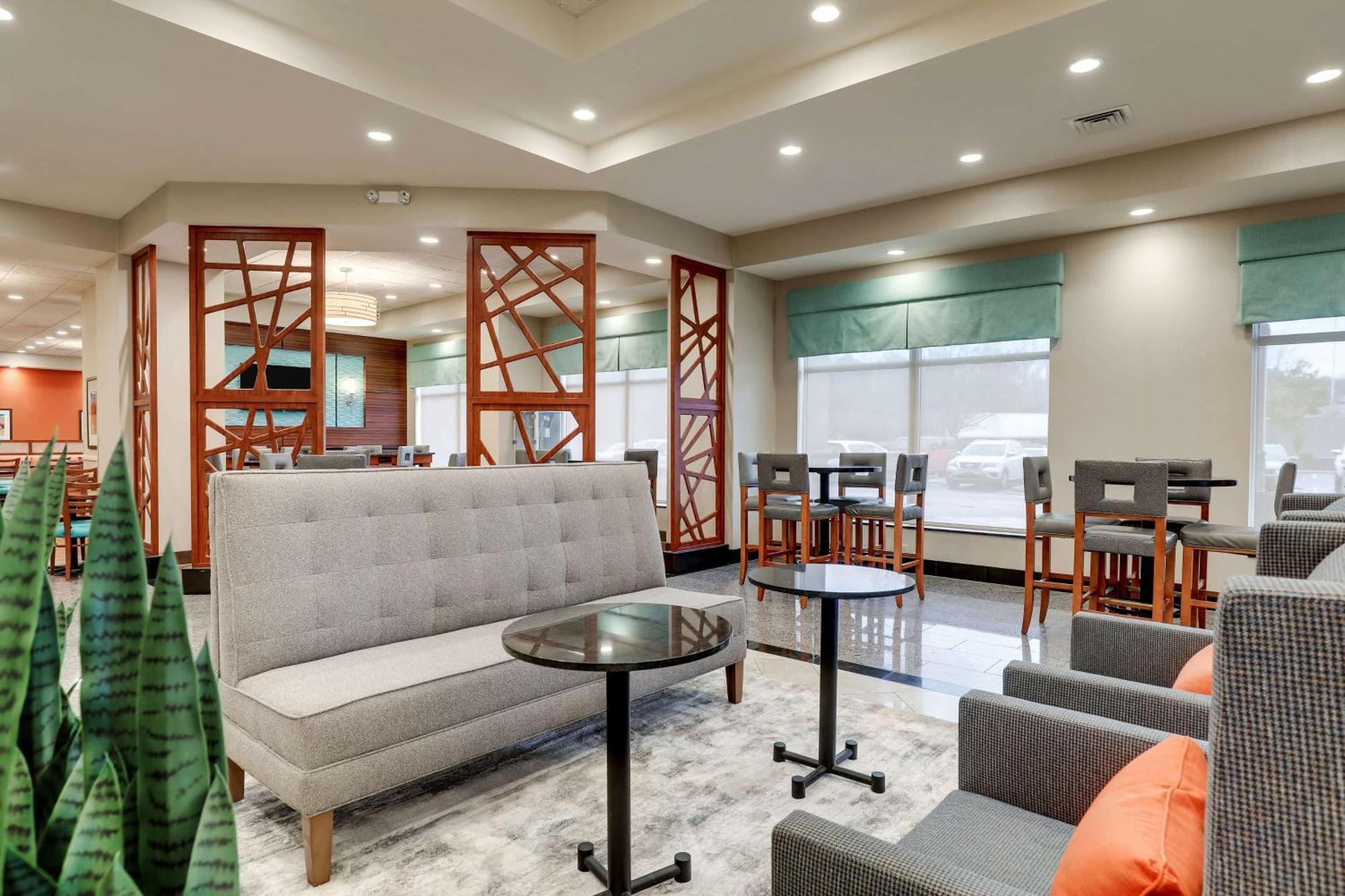 Drury Inn & Suites Charlotte Arrowood Luaran gambar